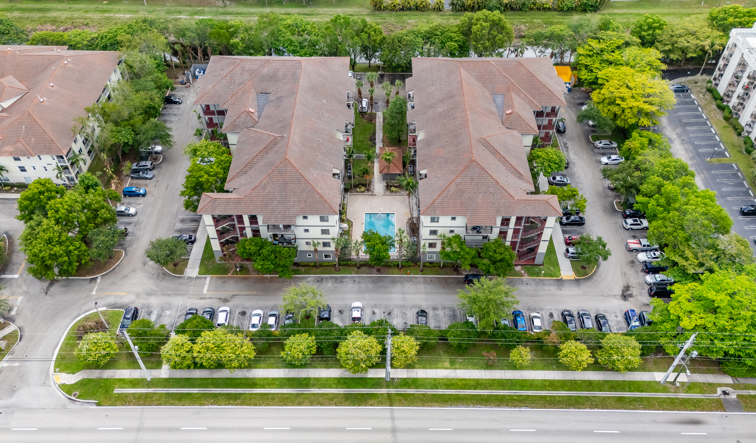 2851 Riverside Drive